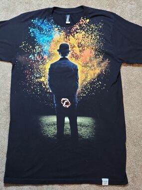 Black Short-Sleeve Tee with Color Splash Back Silhouette USA